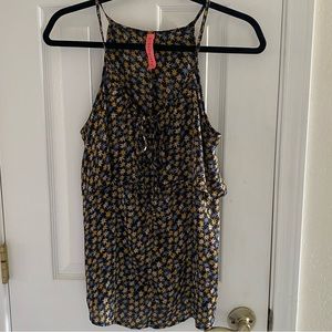 Eight sixty floral tank